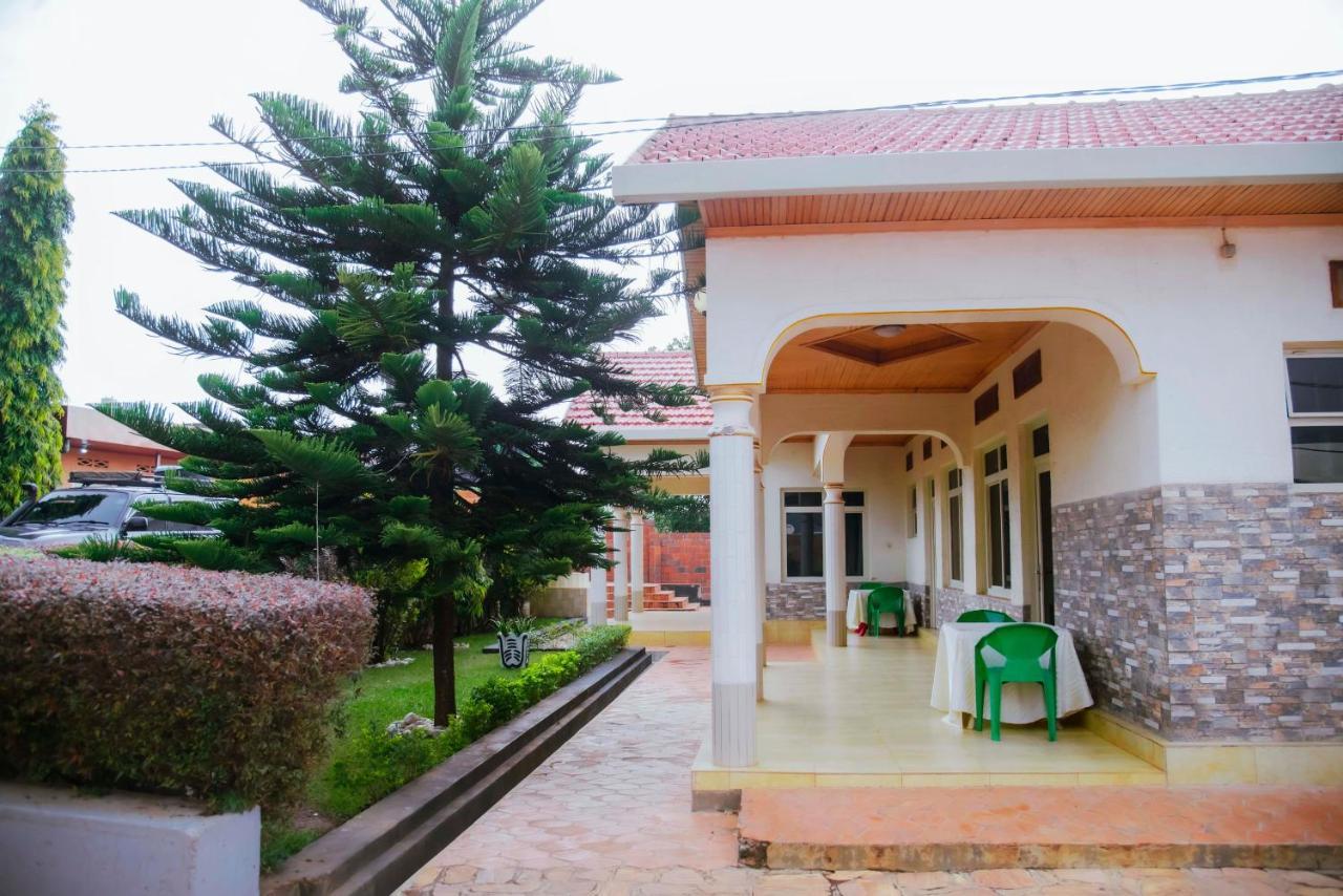 Martin Aviator Hotel Kigali Exterior photo
