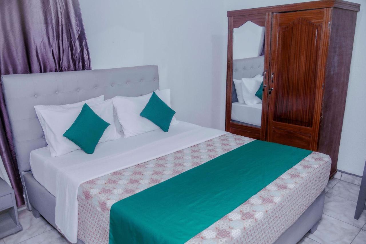 Martin Aviator Hotel Kigali Exterior photo