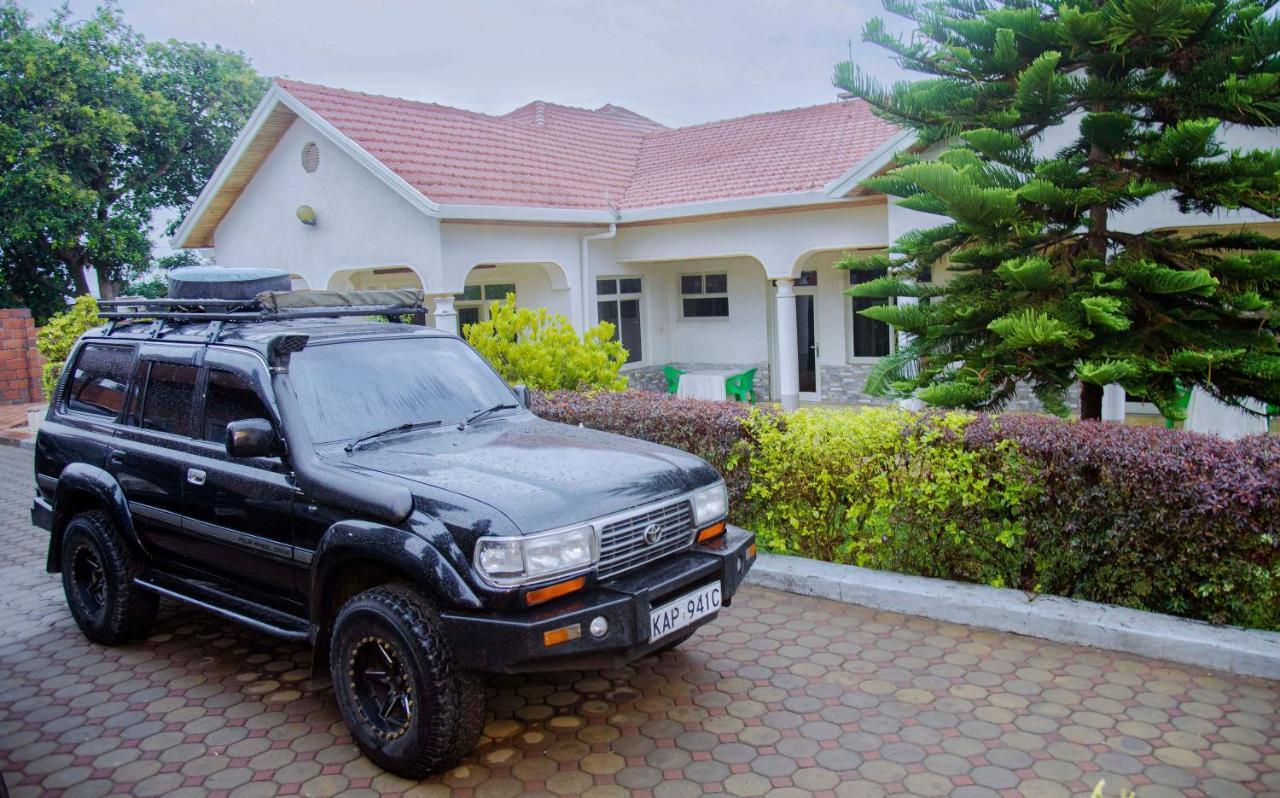 Martin Aviator Hotel Kigali Exterior photo