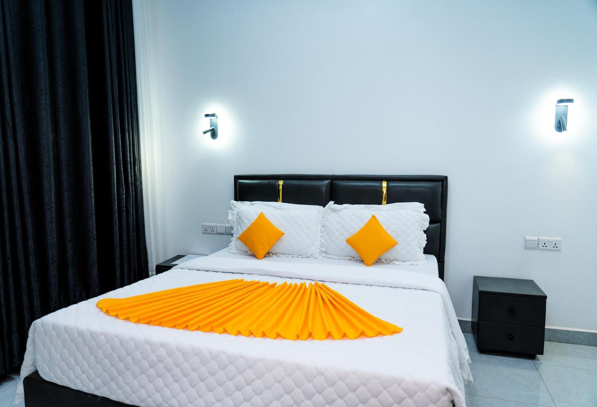 Martin Aviator Hotel Kigali Exterior photo