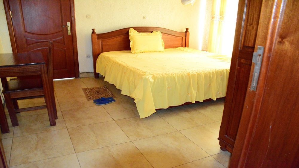 Martin Aviator Hotel Kigali Exterior photo