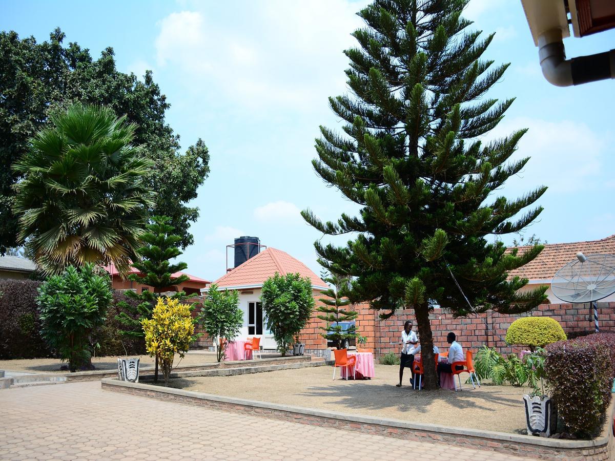 Martin Aviator Hotel Kigali Exterior photo