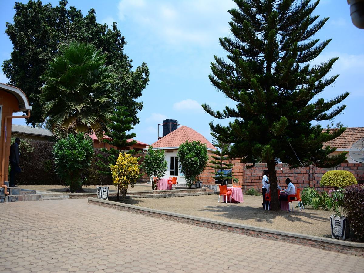 Martin Aviator Hotel Kigali Exterior photo